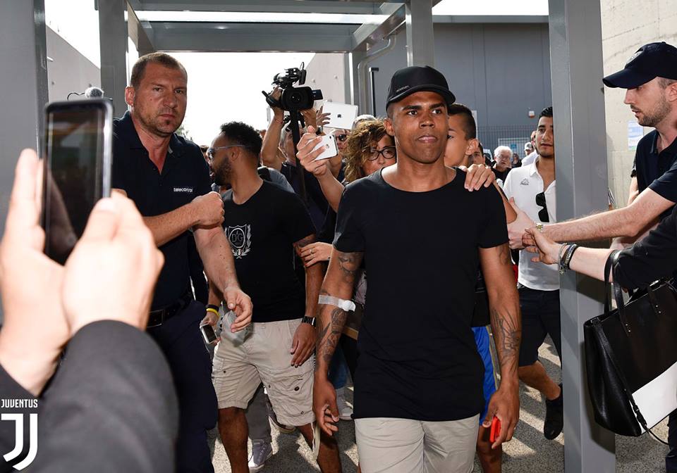 Douglas Costa
