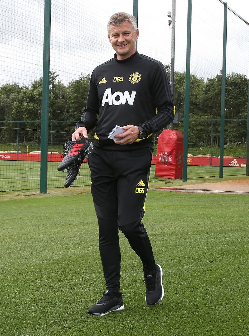 Chùm ảnh, ngày hội quân MU, Manchester Utd, HLV Ole Gunnar Solskjae, pogba vắng mặt, tập luyện