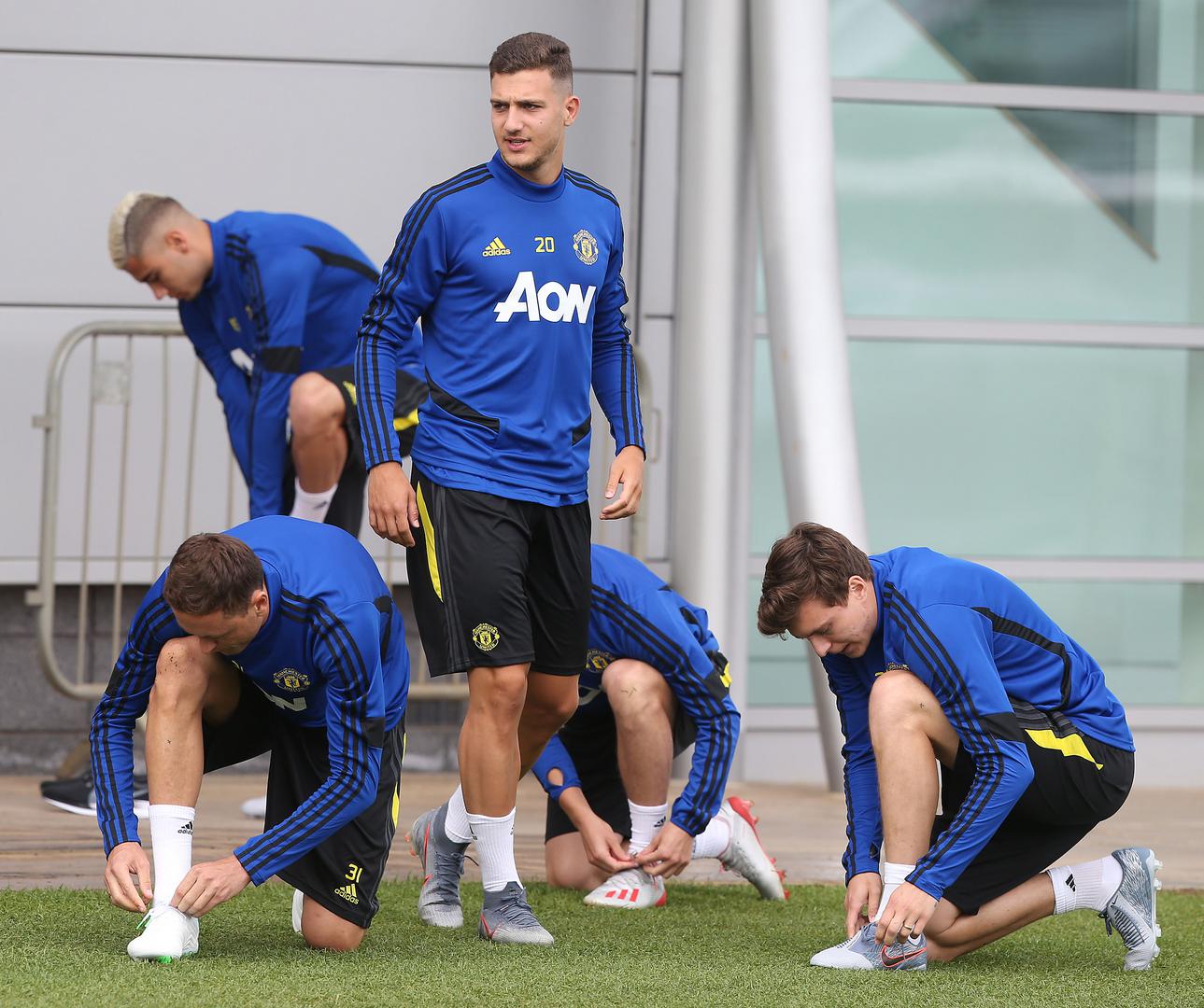Chùm ảnh, ngày hội quân MU, Manchester Utd, HLV Ole Gunnar Solskjae, pogba vắng mặt, tập luyện