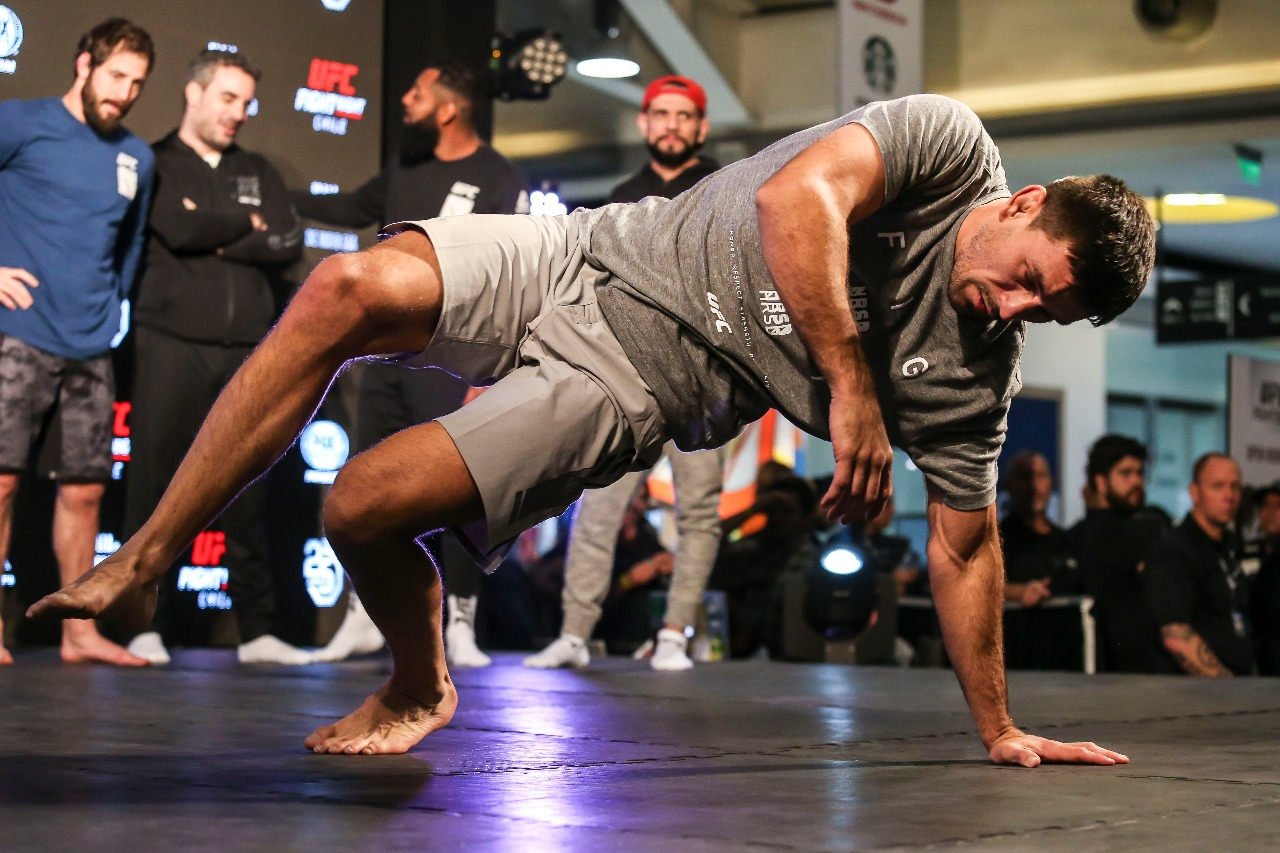 UFC, MMA, Demian Maia, Kamaru Usman, UFC Fight Night 129, Chile,