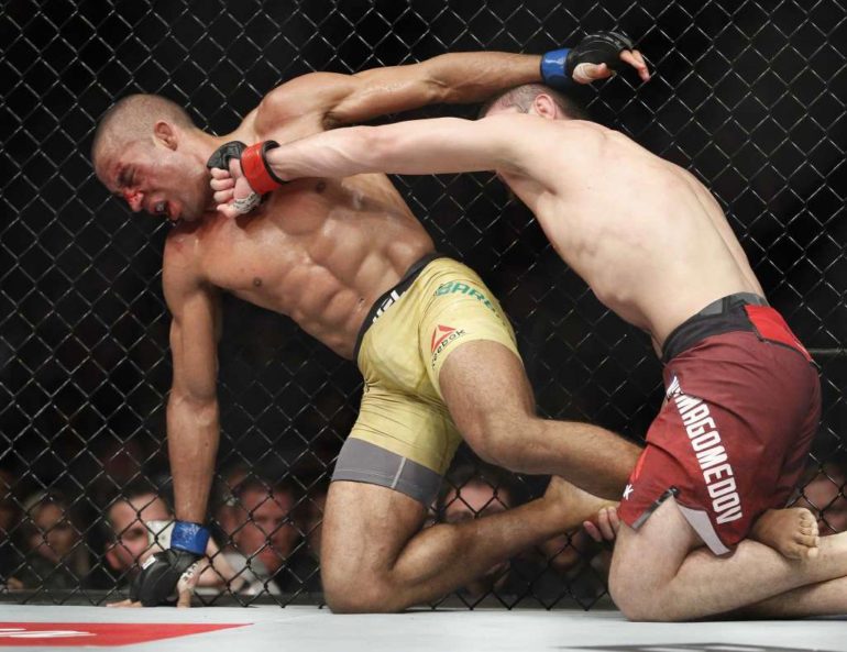 thói quen khabib, thói quen của khabib sẽ là mồi ngon cho Conor.,
