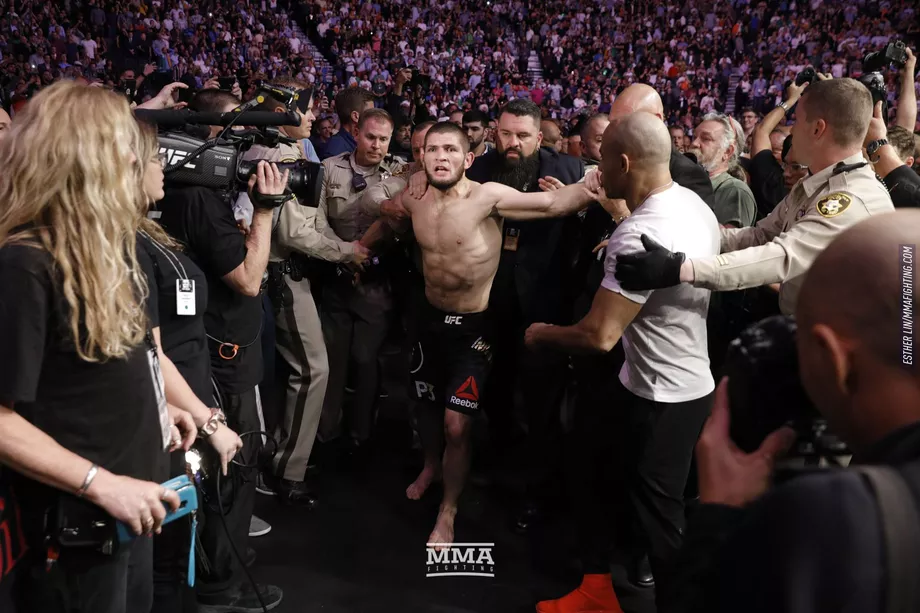 khabib bị tước đai, khabib bị hoãn thưởng, khabib ẩu đả tại UFC 229,