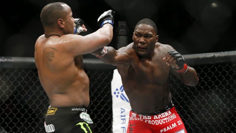 anthony johnson chen ngang tranh đai với cormier, anthony johnson, rumble johnson, rumble trở lại,