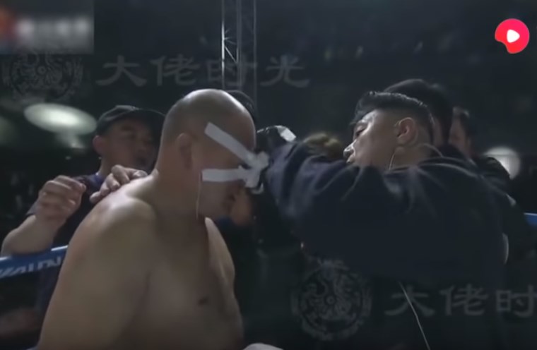 từ hiểu đông, vô địch kickboxing, 