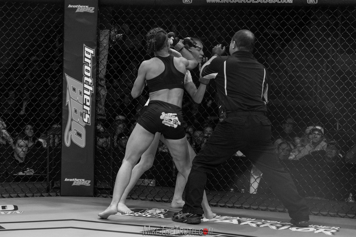mma, nữ võ sĩ vỡ hàm, võ sĩ vỡ hàm,