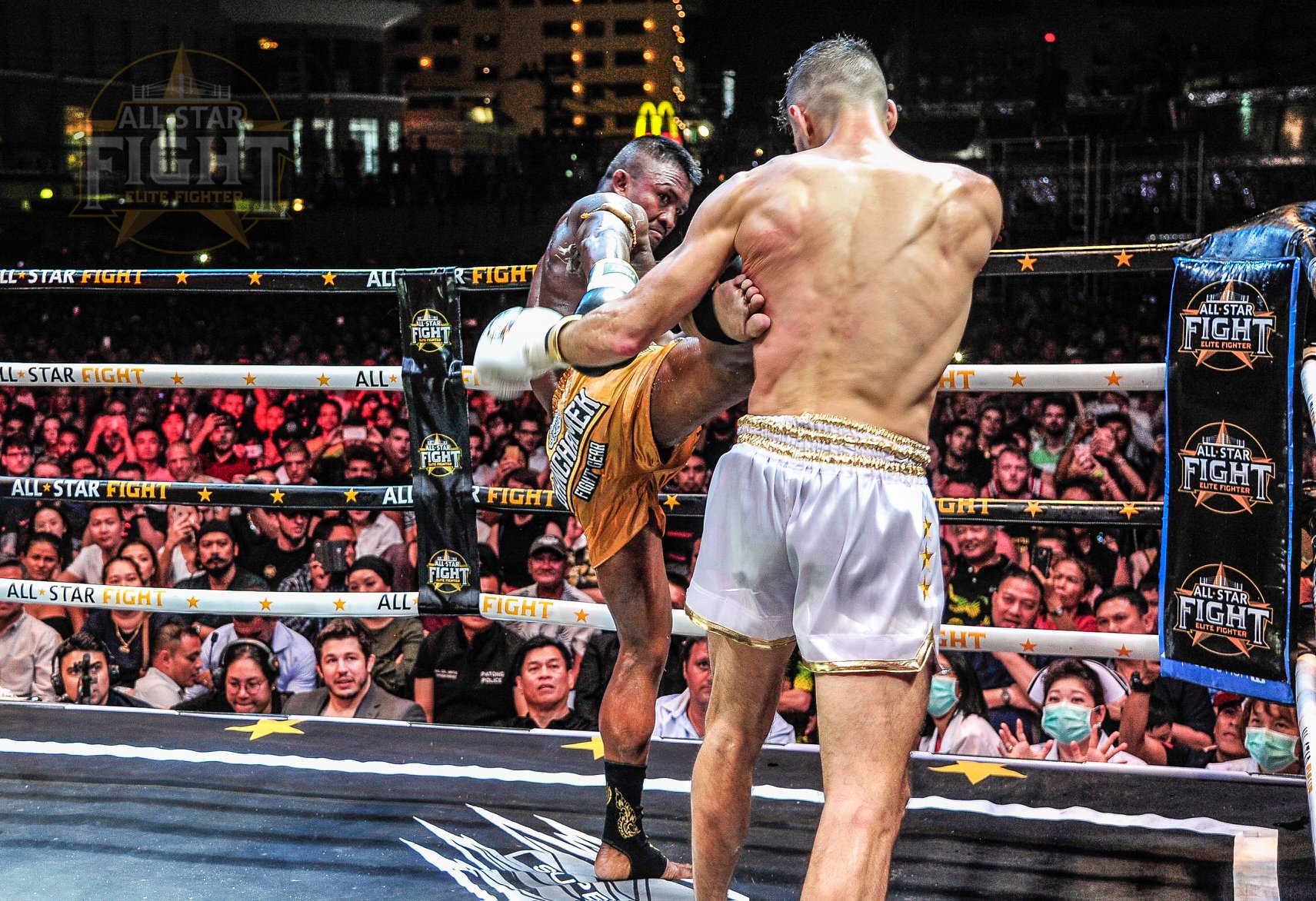 muay thái, buakaw banchamek, thánh muay buakaw,