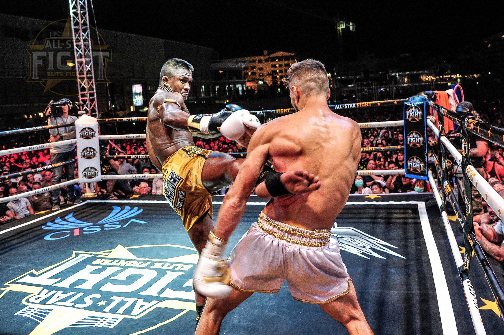 muay thái, buakaw banchamek, thánh muay buakaw,