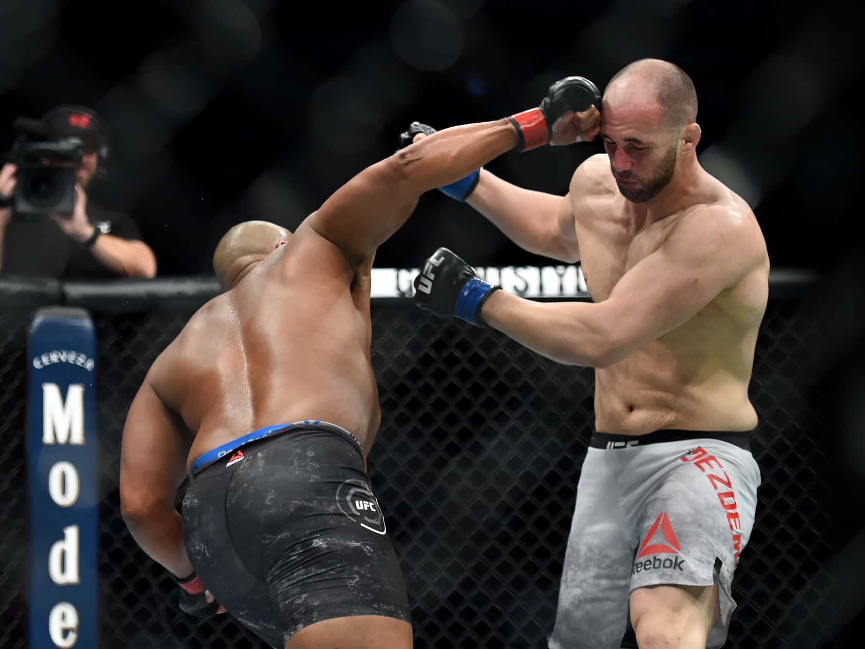 ufc, mma, daniel cormier, jon jones, jon jones tái đấu,