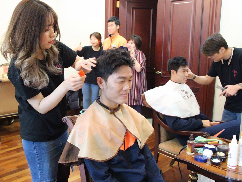 xuan truong, gangwon, xuan truong cat toc, kleague, hlv choi yun-kyum