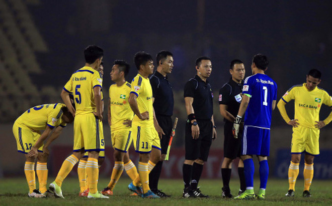 trọng tài vleague, trọng tài nguyễn trung kiên b, vleague, slna, quảng nam