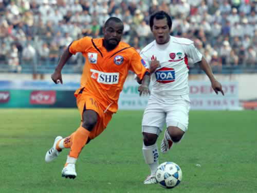 Nguyễn Rogerio, SHB Đà Nẵng, HLV Lê Huỳnh Đức, ĐTVN, Calisto, V-League 2009