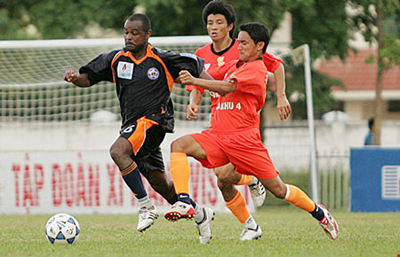 Nguyễn Rogerio, SHB Đà Nẵng, HLV Lê Huỳnh Đức, ĐTVN, Calisto, V-League 2009