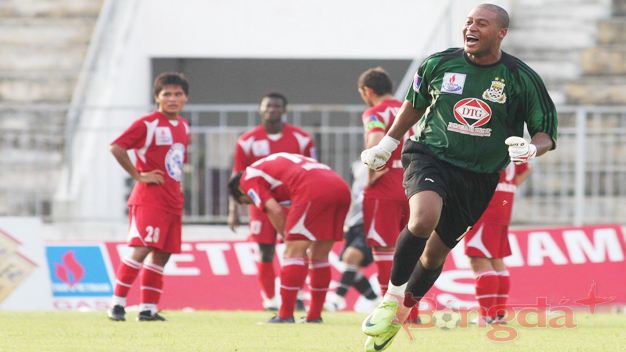 Phan Văn Santos, V-League, Long An,ĐTVN, quái kiệt sân cỏ VN, 