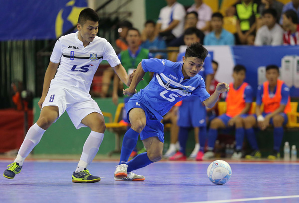 Thái Sơn Nam (xanh) là ứng cử viên nặng ký trong cuộc đua tới ngôi vô địch. futsal VĐQG, Thái Sơn Nam, Hải Phương Nam Phú Nhuận, Hoàng Thư Đà Nẵng