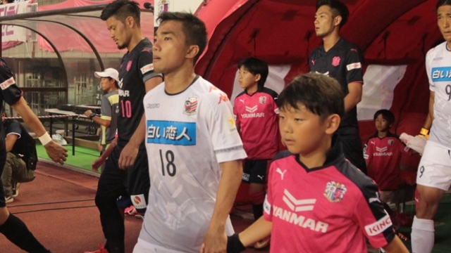 messi thai, chanathip songkrasin, jleague