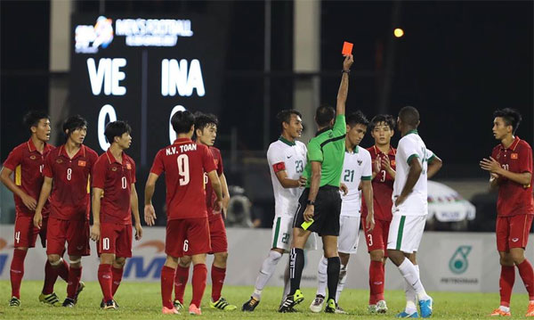 U22 Việt Nam và Indonesia thể hiện hai bộ mặt khác nhau u22 viet nam, u22 indonesia, sea games 29, viet nam