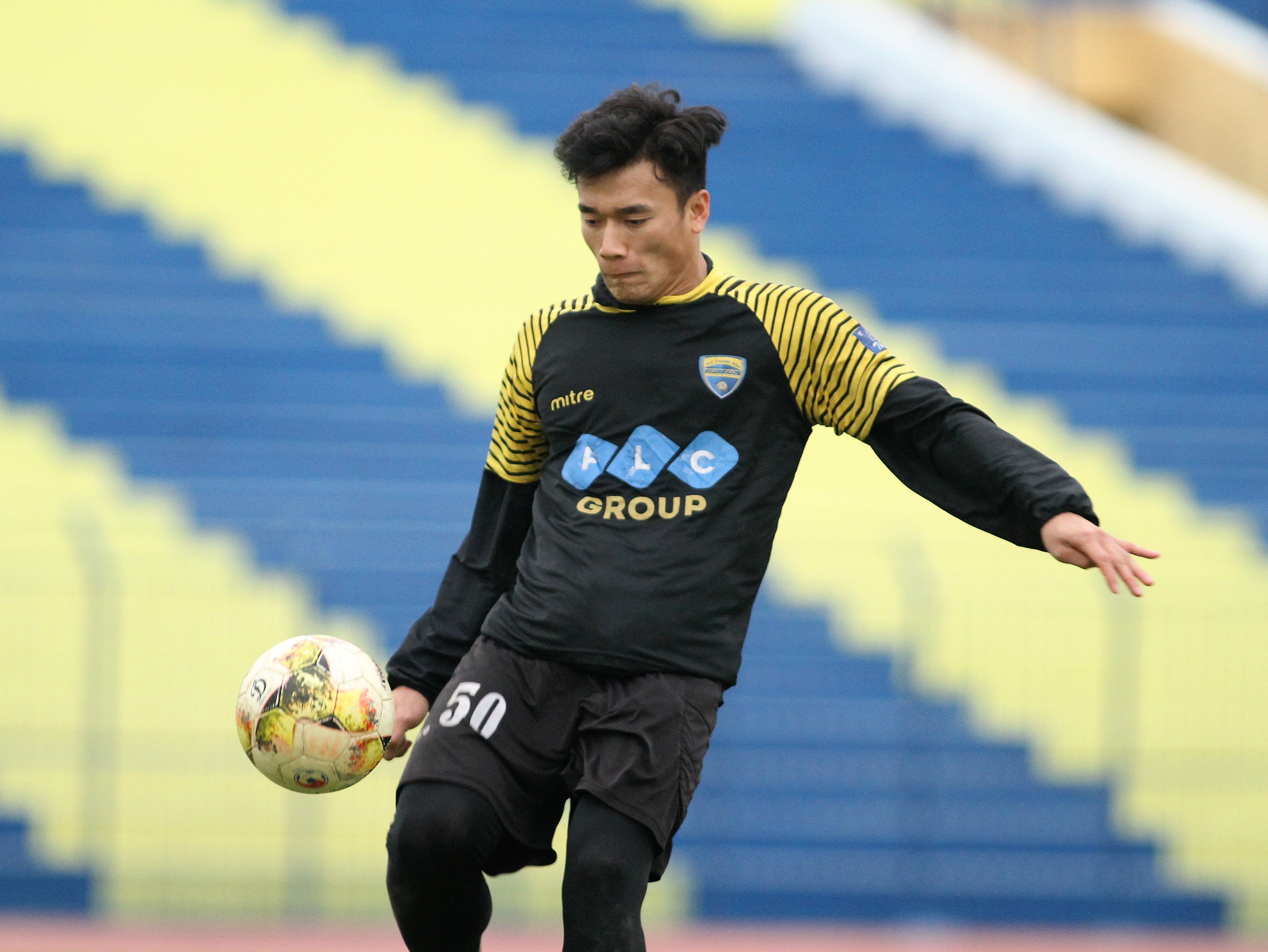 bui tien dung, flc thanh hoa, afc cup, global cebu
