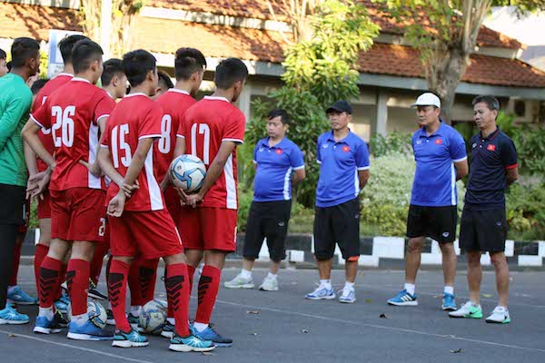 u19 viet nam, u19 dong nam a, u19 singapore, hlv hoang anh tuan