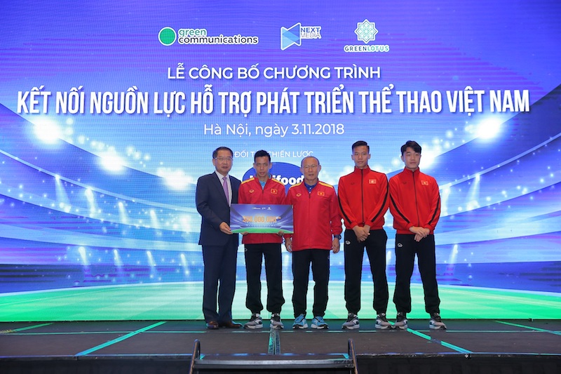 aff cup 2018, sống cùng bóng đá, hlv park hang seo