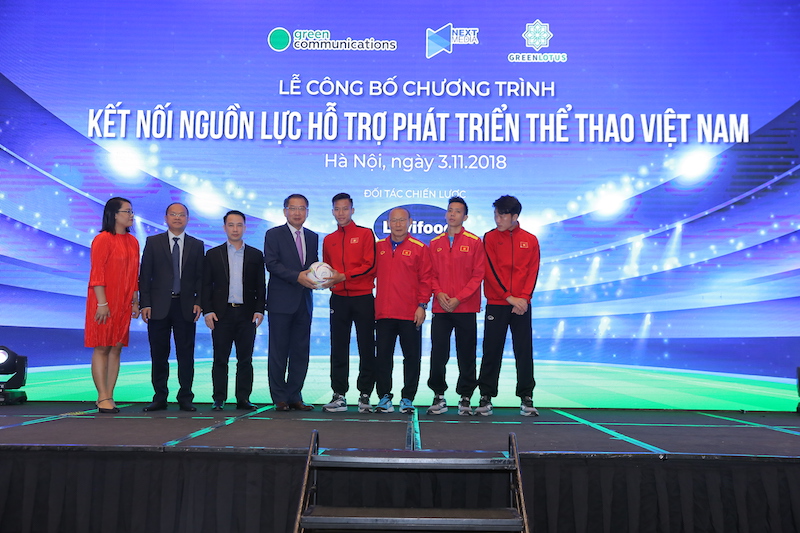 aff cup 2018, sống cùng bóng đá, hlv park hang seo