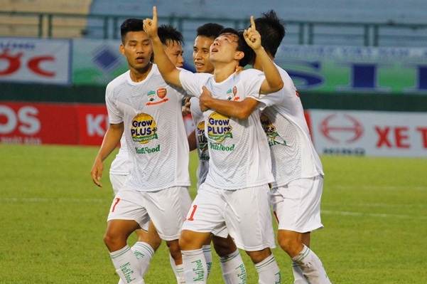hagl, vleague, bxh vleague, cong phuong, xuan truong, tuan anh