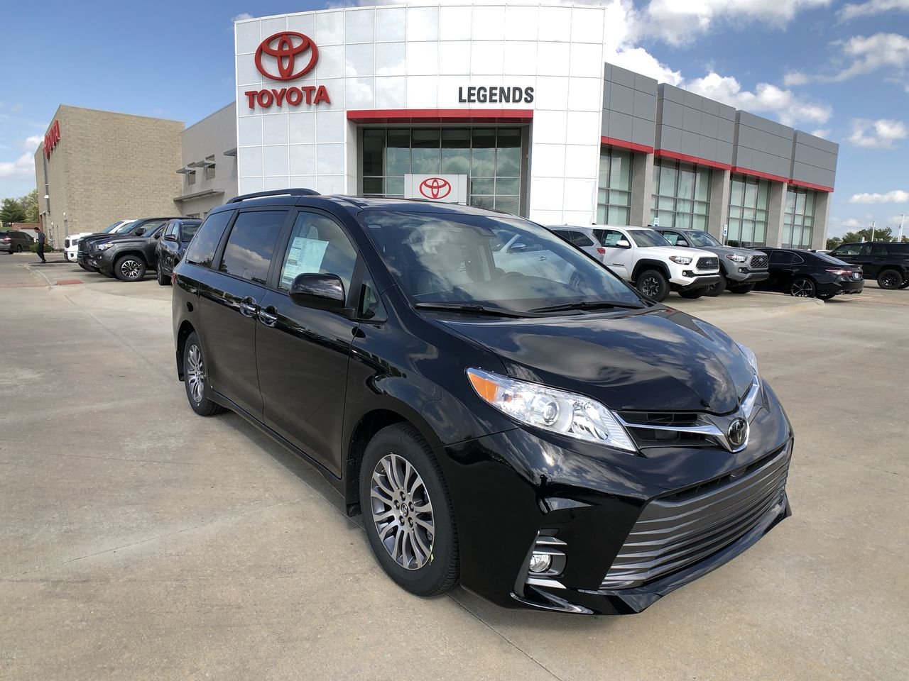Đánh giá Toyota Sienna 2020, thiết kế, thông số kỹ thuật, giá bán