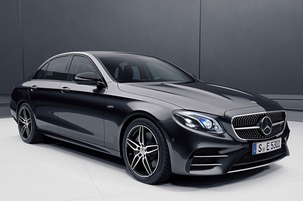 Đánh giá cụm đèn trước xe Mercedes E350 AMG 2020