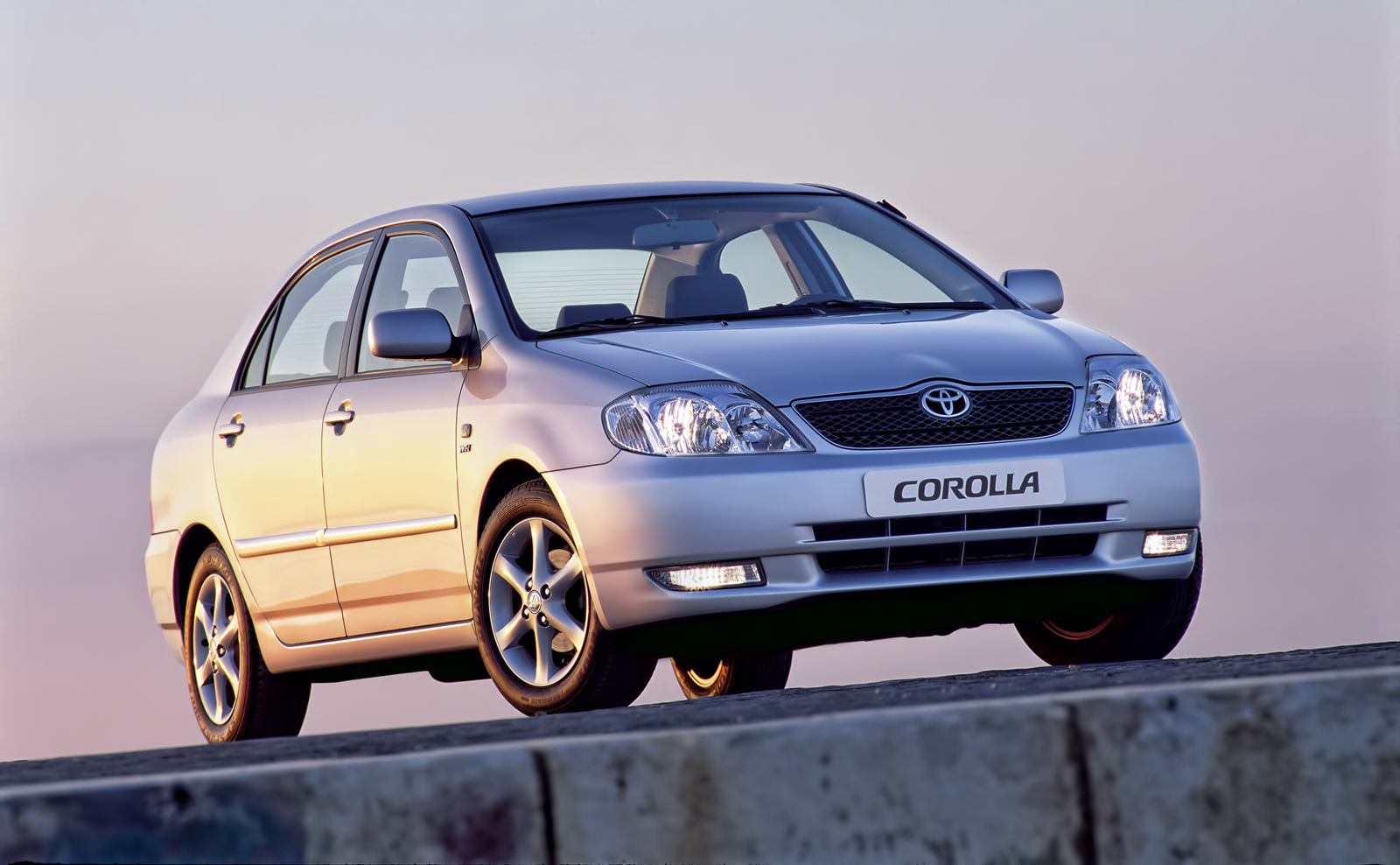 Các phiên bản xe Toyota Corolla Altis qua từng thế hệ