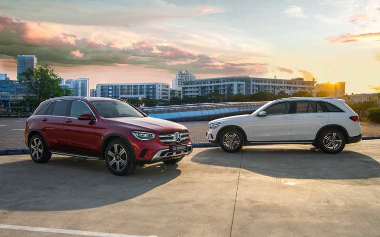 Chi tiết giá xe Mercedes GLC 200 2020, thông số kỹ thuật, đánh giá nội ngoại thất và khả năng vận hành xe.