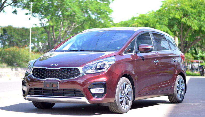 Phần đầu xe Kia Rondo