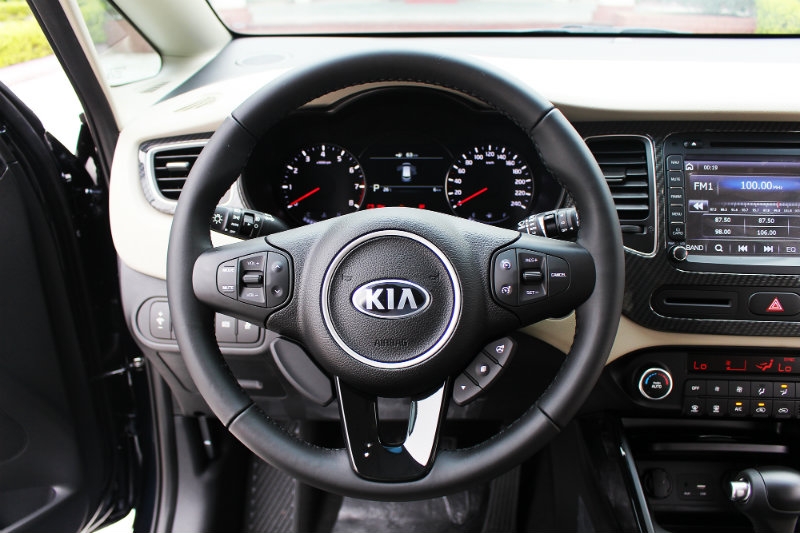 Trang bị an toàn trên Kia Rondo