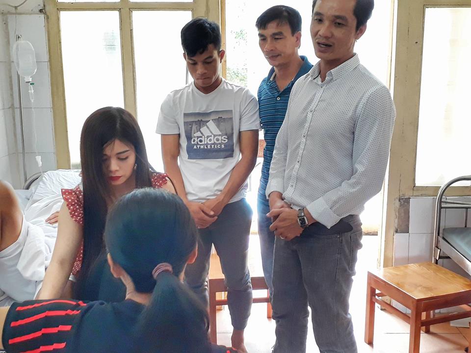 tấn tài đến thăm văn hào