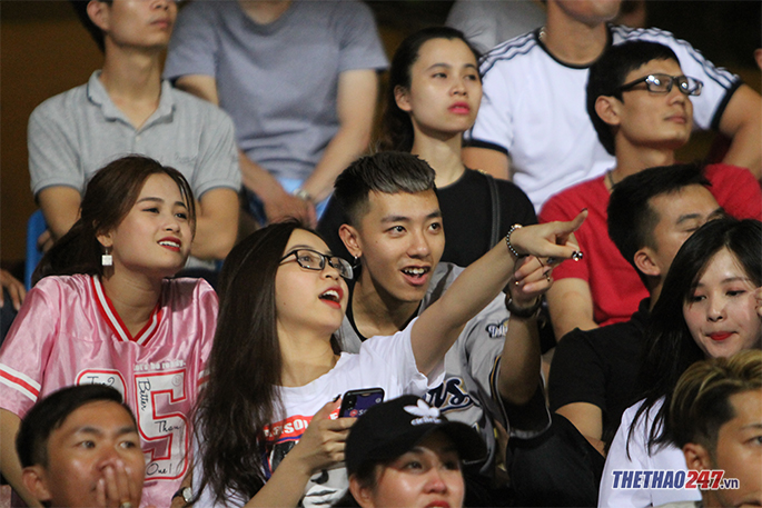 hà nội 4-3 thanh hóa, vòng 9 v. league, bạn gái quang hải, nhật lê