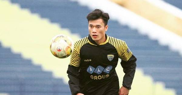bùi tiến dũng bắt chính, thanh hóa thua