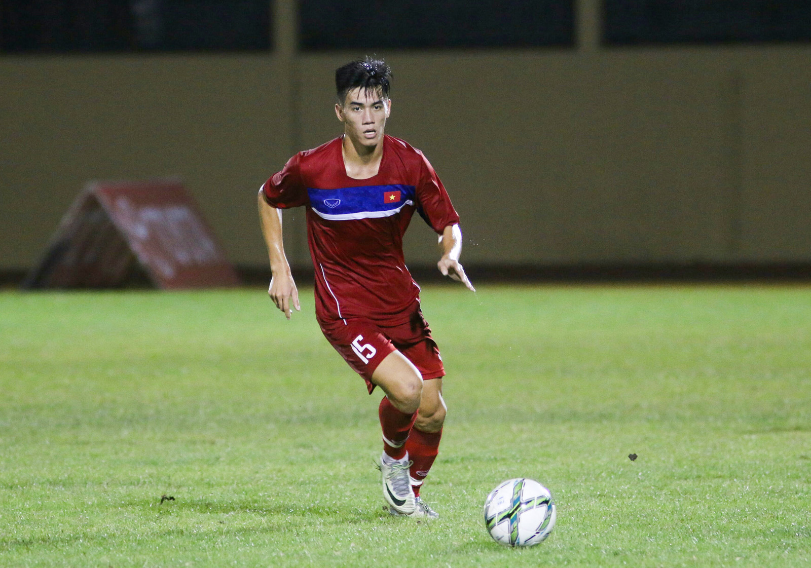 nguyen tien linh u23 viet nam