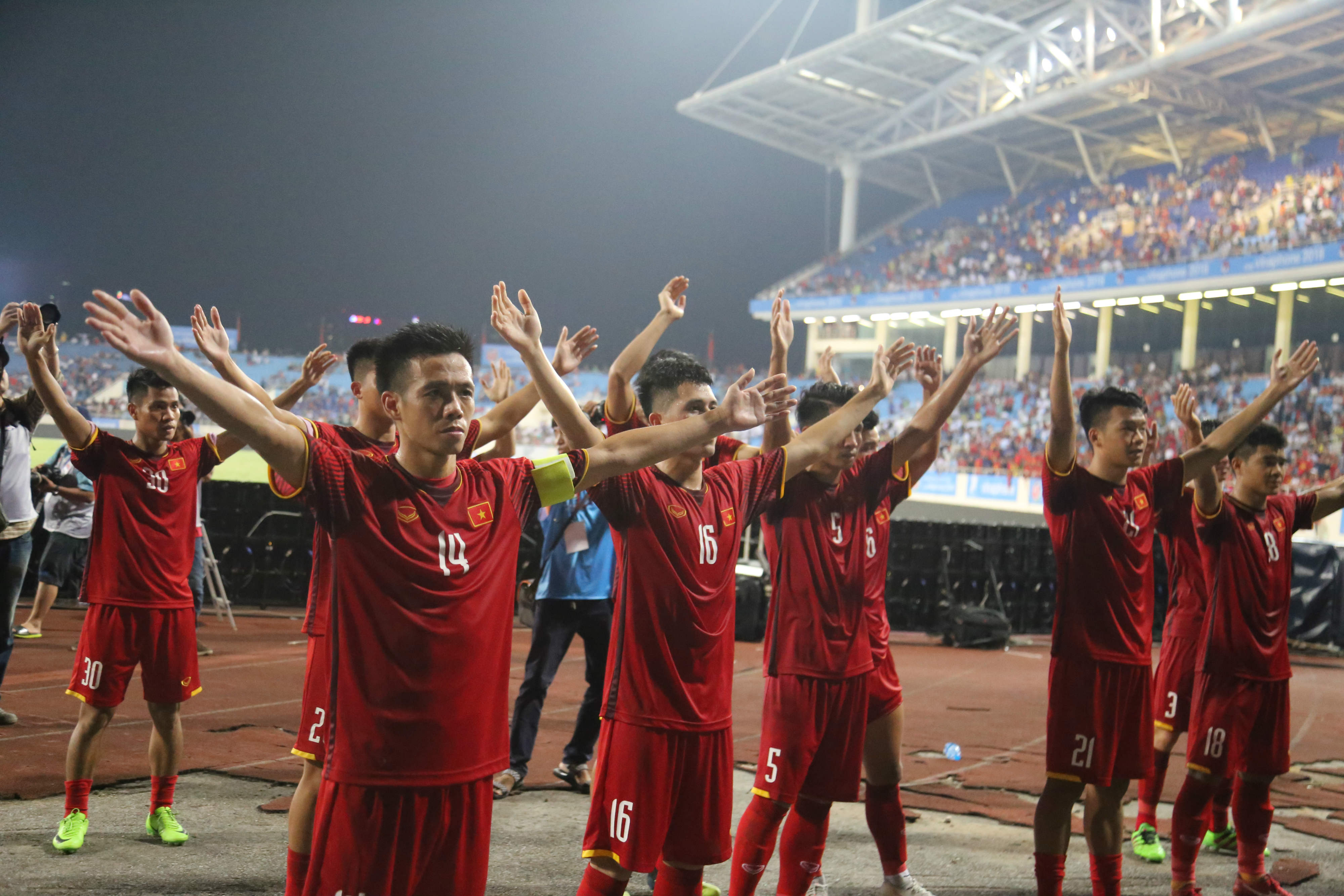 van quyet, dt olympic viet nam an mung viking
