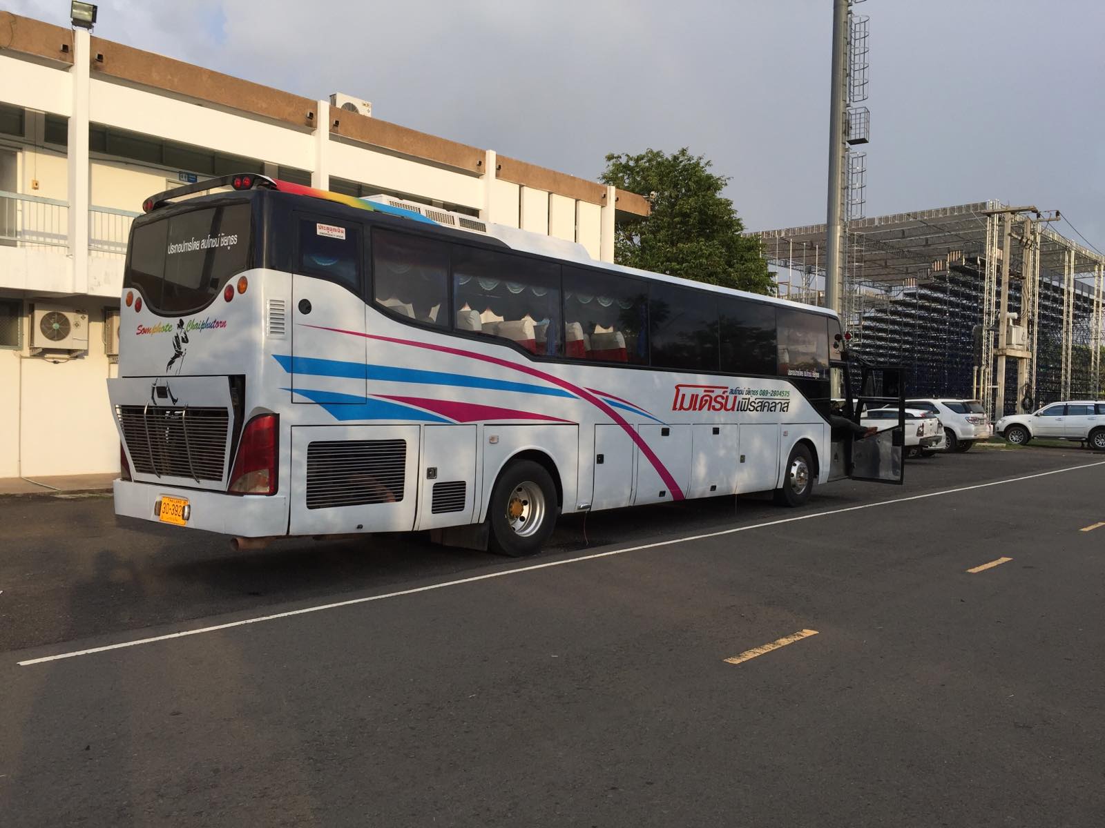 xe bus cho dtvn