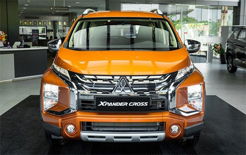 Cụm đèn pha sử dụng công nghệ LED thay vì Halogen