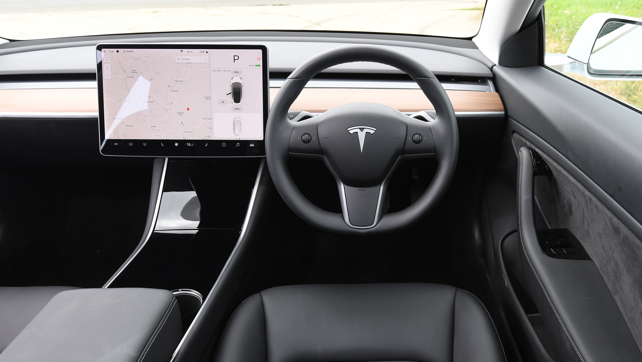 Nội thất xe Tesla