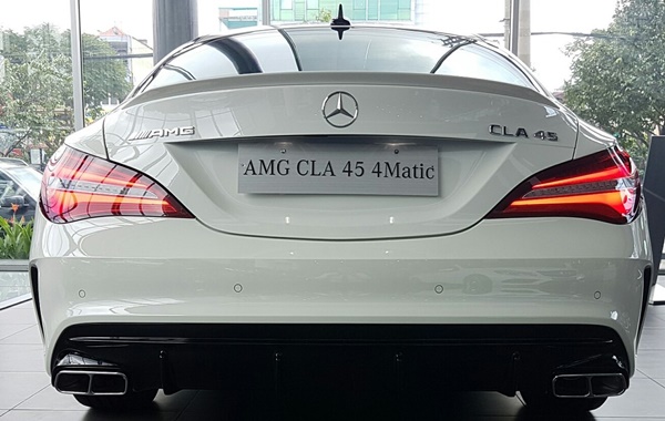 Hậu tố ///AMG đằng sau những chiếc Mercedes cao cấp