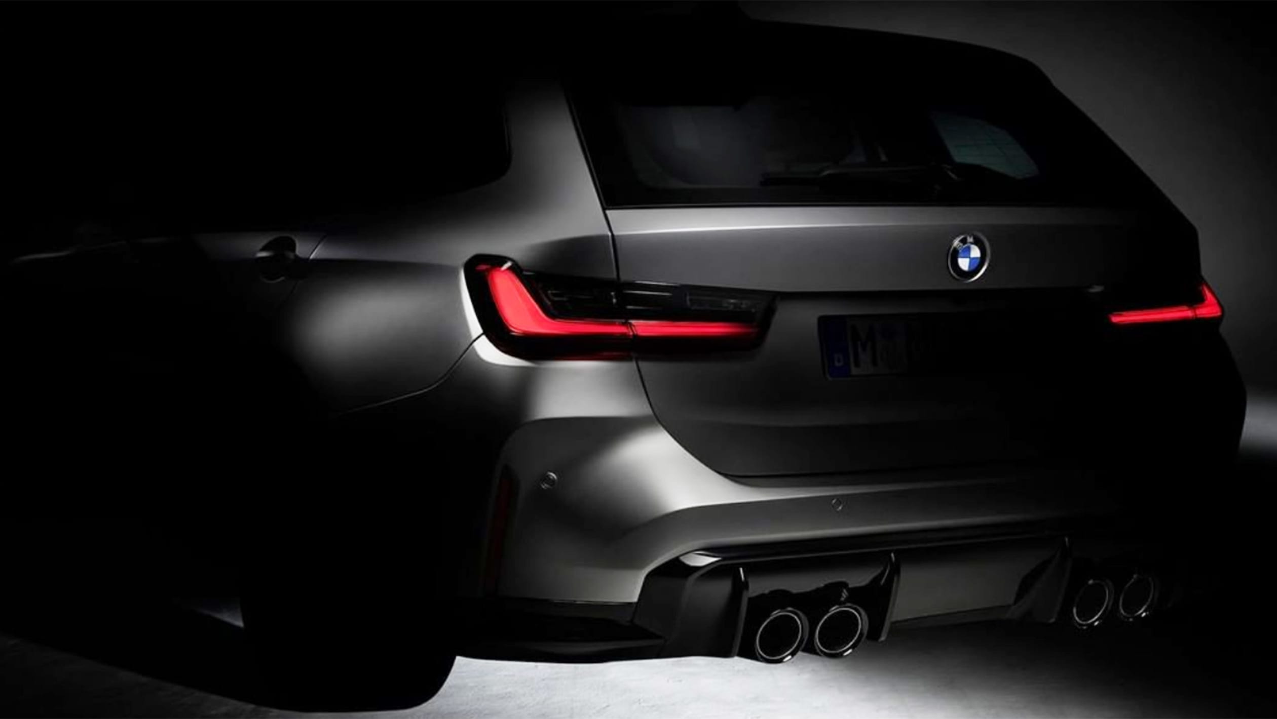 Hệ thống 4 ống xả trên BMW M3 Touring