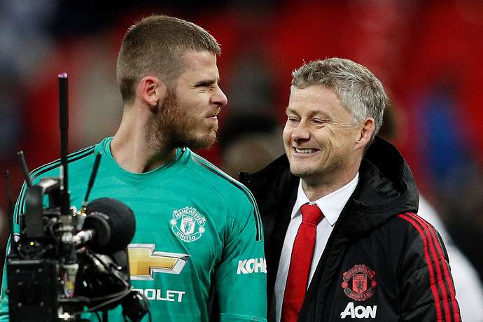 M.U chuyển nhượng , M.U giữ chân Degea , Degea , Valencia , M.U mua người 