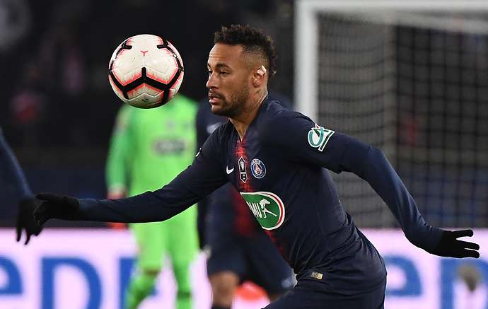 Neymar , Neymar bị phạt , Neymar bị treo giò , Neymar bị cấm thi đấu , Neymar chửi trọng tài , M.U 3-1 PSG
