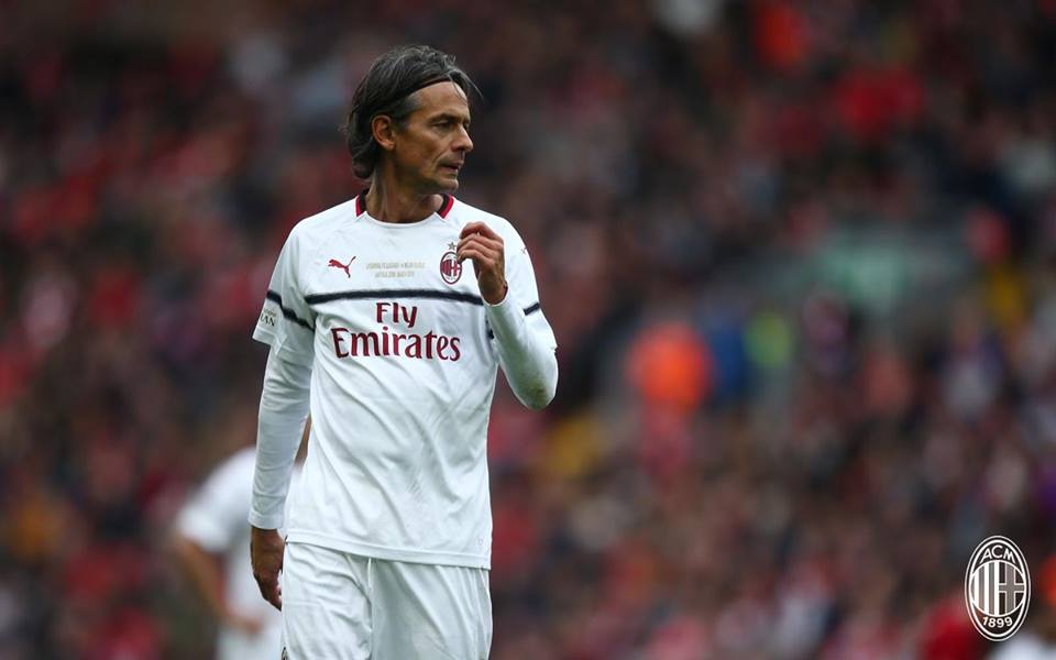 Pirlo, Pirlo tạo dáng trên đường phố, huyền thoại AC Milan, huyền thoại Liverpool