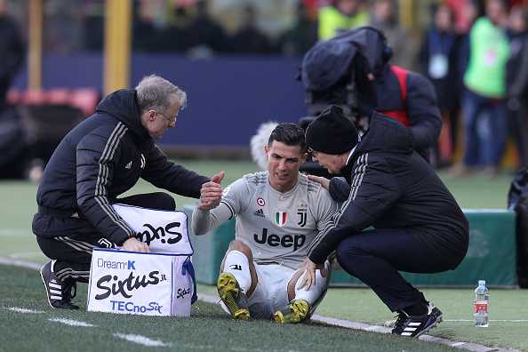 Ronaldo chấn thương, diễn biến chấn thương Ronaldo, Ronaldo trở lại sân cỏ, Ronaldo ra sân trận gặp Ajax, Ronaldo vắng mặt trận gặp Ajax