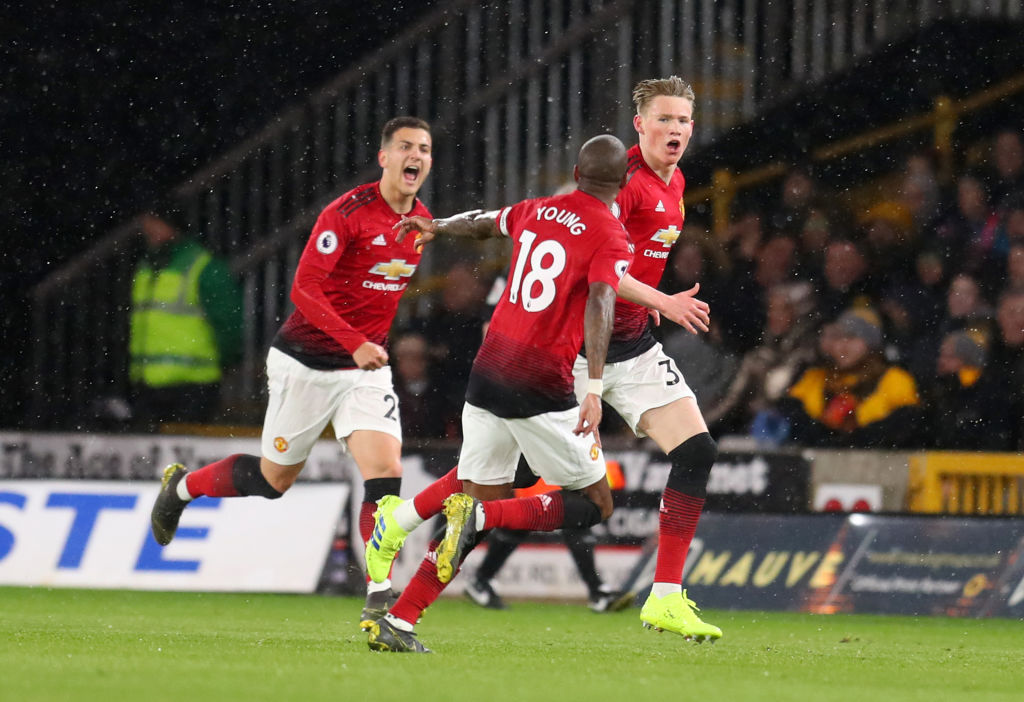 Wolves 2-1 M.U, M.U đua top 4, M.U thua, Solskjaer nói, Solskjaer khen cầu thủ M.U, kết quả ngoại hạng Anh vòng 30, lịch thi đấu ngoại hạng Anh