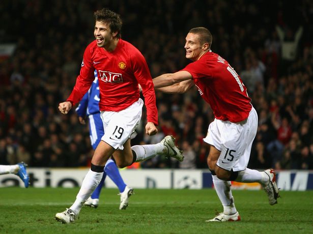M.U vs Barca, M.U vs Barcelona, cựu cầu thủ M.U, những bản hợp đồng M.U, Pique trở lại Old Trafford