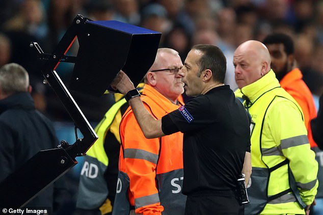 VAR, công nghệ VAR, Premier League, Champions league, ngoại hạng anh, M.U, Man city, Chelsea, Liverpool, Arsenal, Tottenham