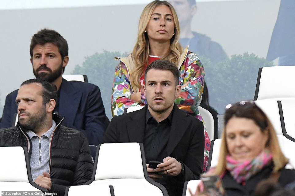 Juventus, juventus vs atalanta, serie a, serie a vòng 37, ronaldo, cup c1, barzagli, max allegri, buffon, ramsey