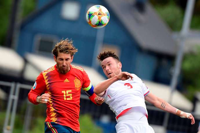 vòng loại euro, vòng loại euro 2020, tây ban nha vs faroe, ramos, ramos lập kỉ lục, chuyển nhượng Real